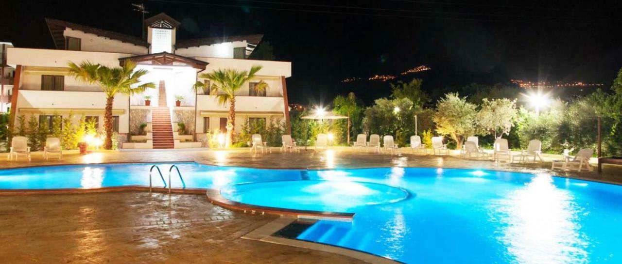 Suite Hotel Dominicus Grisolia Kültér fotó